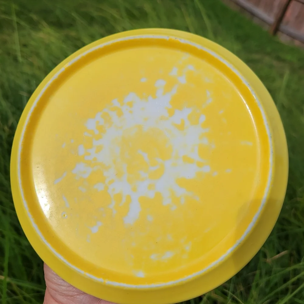 2 Vintage Items  ~ Yellow Trivet - Germany & Floral Universal (?) Lid or Trivet